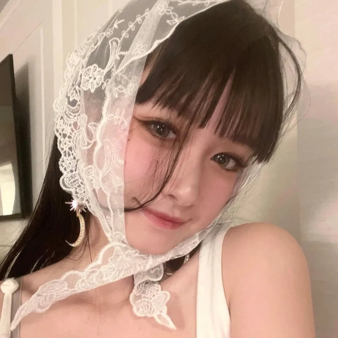 在窗边